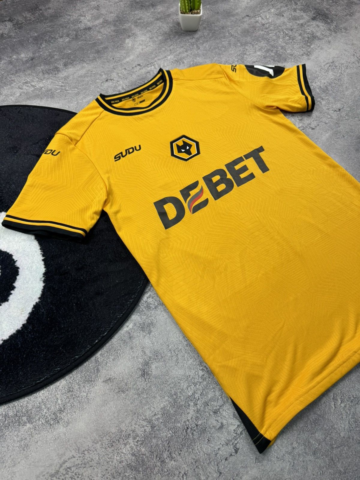 SUBU Wolverhampton Wanderers 2024/25 Home Shirt #10 CUNHA Size S Size US S / EU 44-46 / 1 - 6 Thumbnail