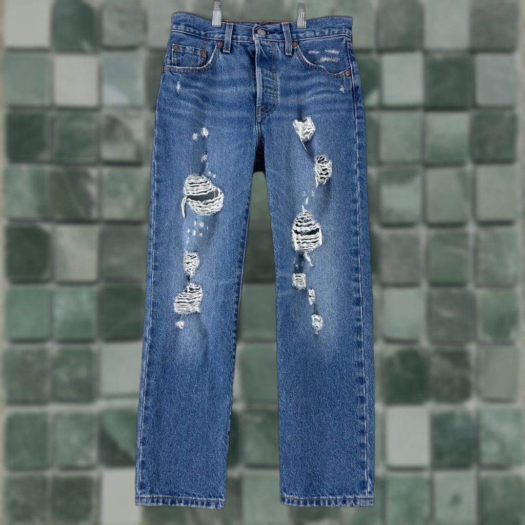 Levi's Levi's 501 Jeans Womens Mid-Rise Distressed Straight Blue Denim 25 Regular 5-Pocket Retro 90s USA 100% Cotton Blue Denim Vintage: No Size 42" / US 20 - 1 Thumbnail
