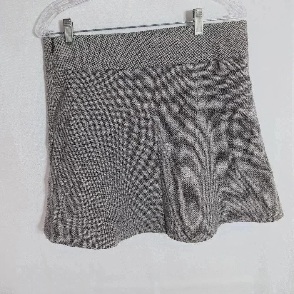 Gap Gray Tweed Wool Blend Mini Skirt with Button by The Gap Size 30" / US 8 / IT 44 - 3 Thumbnail