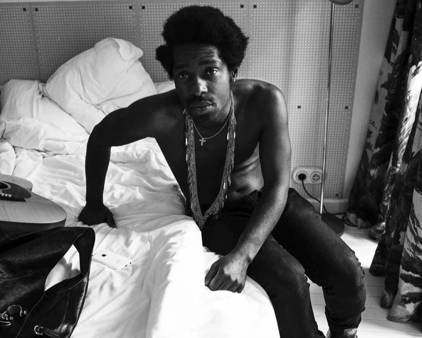 Hedi Slimane × Saint Laurent Paris HOLYGRAIL SS15 PSYCH ROCK FEATHER CHAIN SILVER NECKLACE Size ONE SIZE - 8 Thumbnail