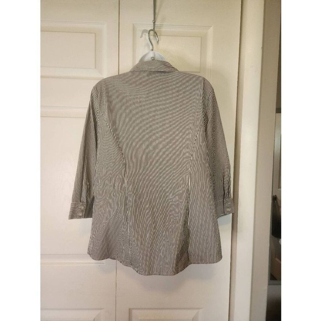Other Christopher & Banks Gray and White Striped Blouse Size L / US 10 / IT 46 - 4 Thumbnail