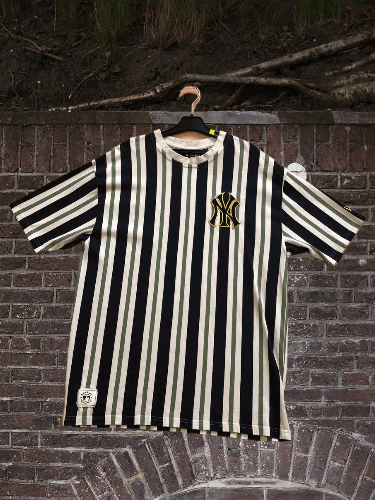 New Era New Era T-Shirt Size US M / EU 48-50 / 2 - 1 Thumbnail