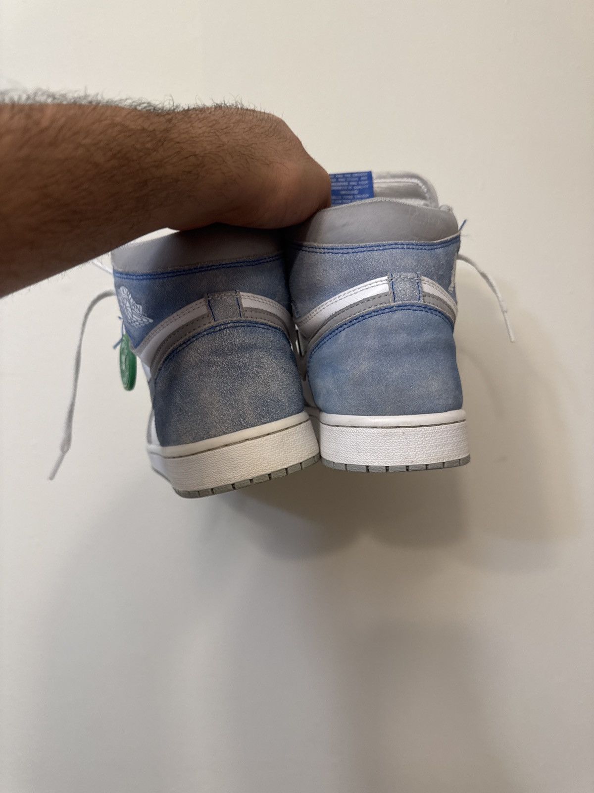 Nike AIR JORDAN 1 RETRO HIGH OG Size US 10 / EU 43 - 4 Thumbnail