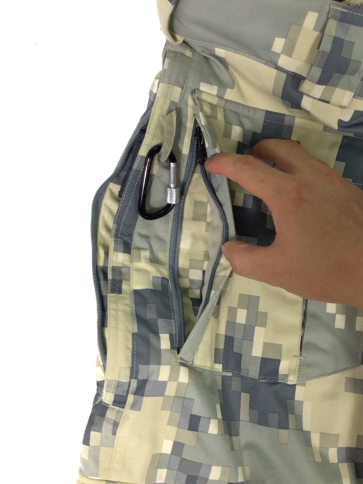 Burton RARE🔥BURTON RONIN 7-POCKETS DIGI CAMO CARGO SNOWBOARD PANTS Size US 32 / EU 48 - 13 Thumbnail