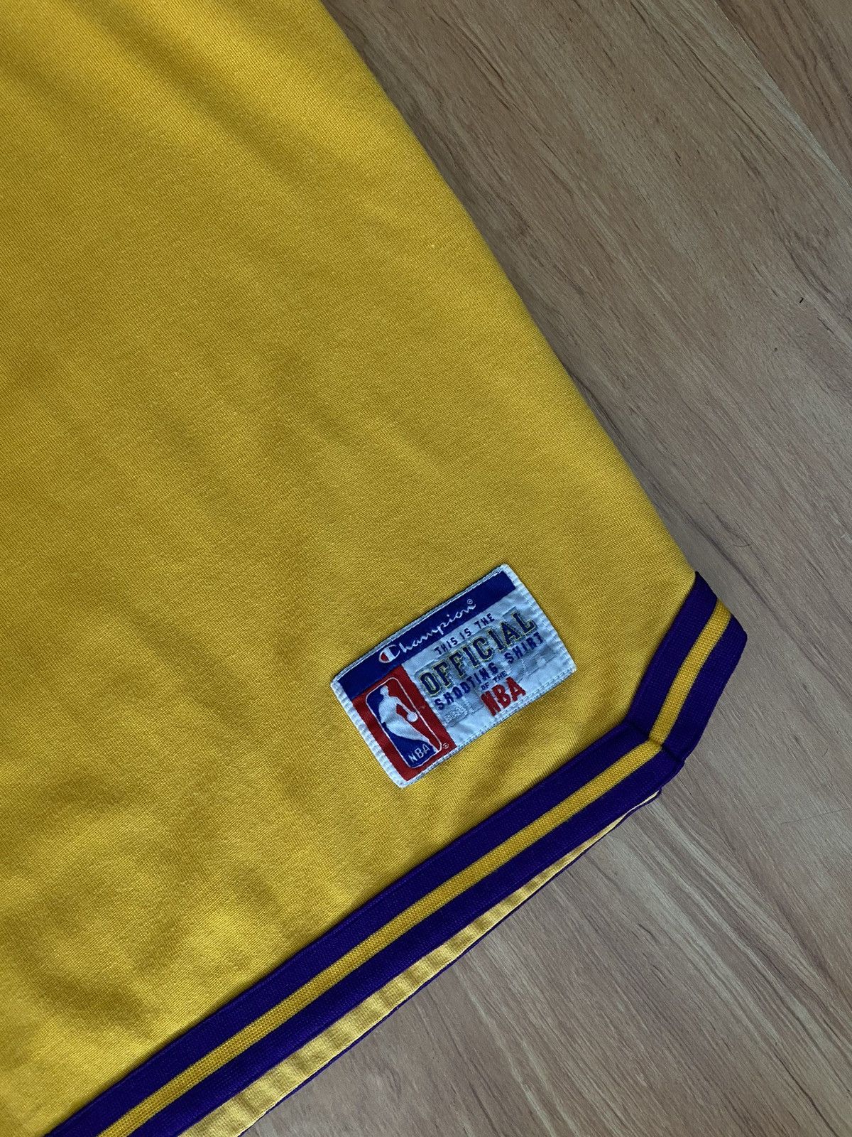 Champion Champion Los Angeles Lakers Yellow Basketball Jersey Shirt Size US XL / EU 56 / 4 - 5 Thumbnail