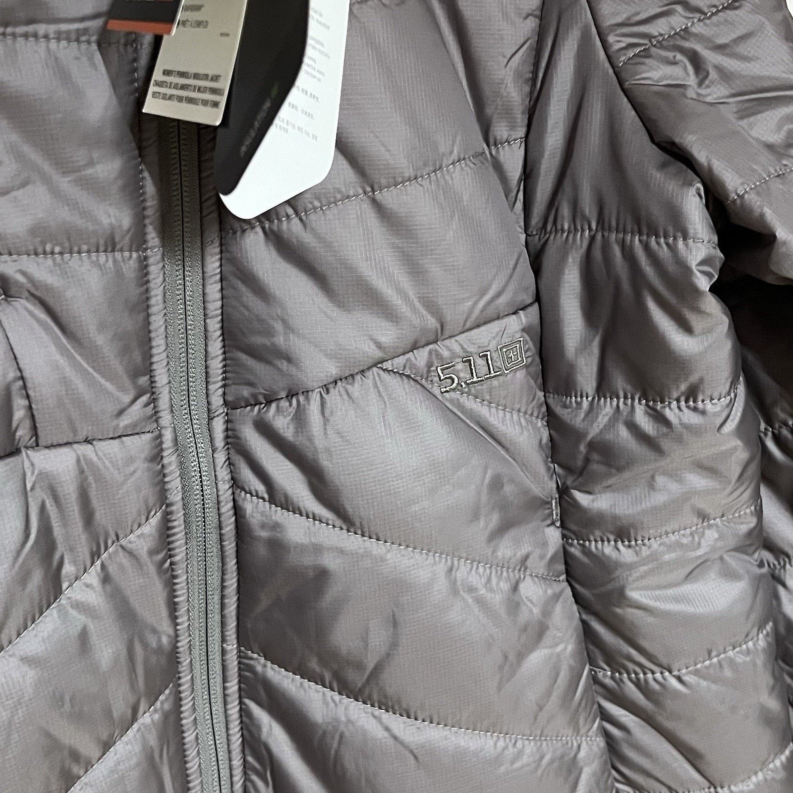 Other NWT 5.11 Tactical Womens XL Grey Peninsula Puffer Jacket Size XL / US 12-14 / IT 48-50 - 12 Thumbnail