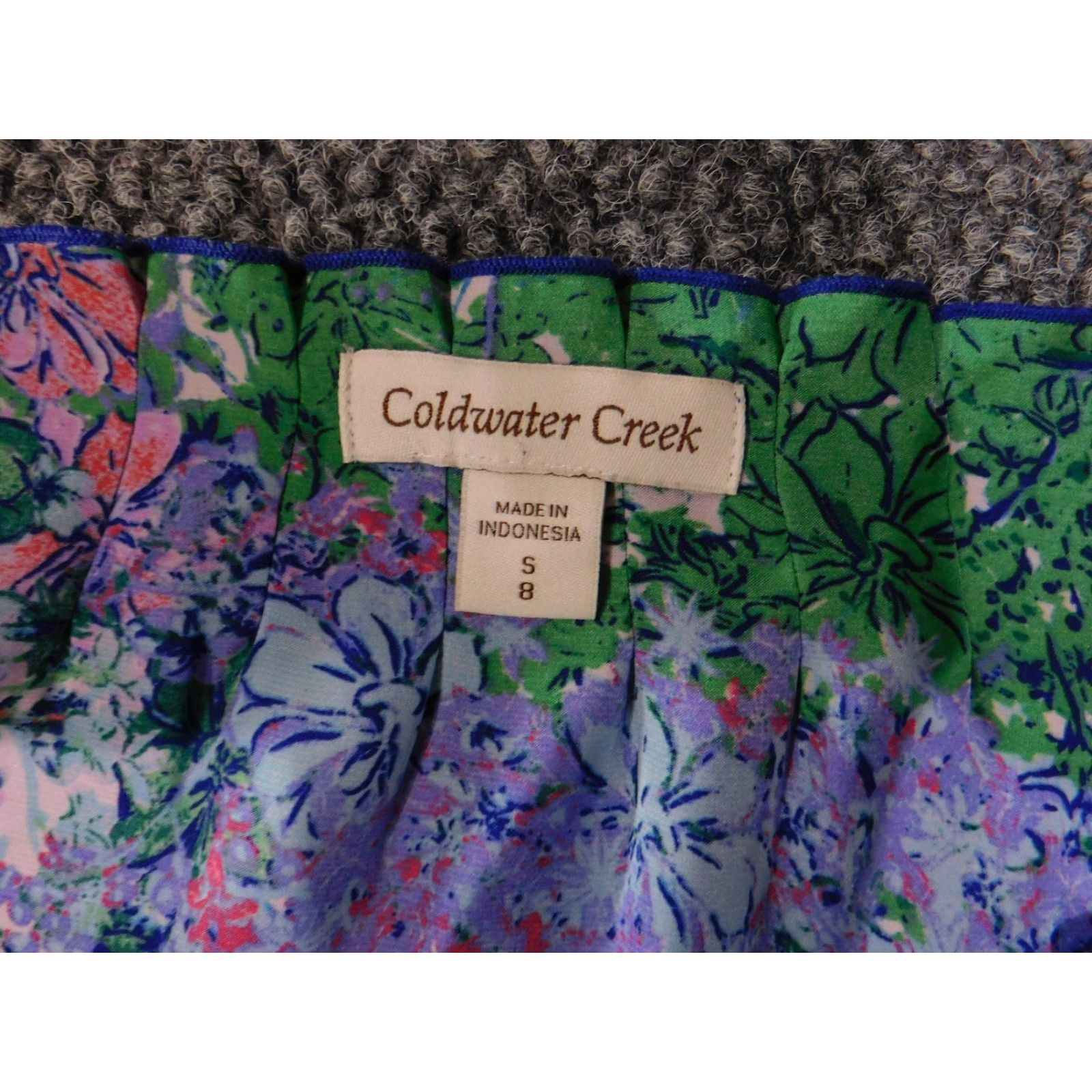 Coldwater Creek **Coldwater Creek Blue Green Floral Women's Sleeveless Blouse** User: Coldwater Creek Blue Green Floral Women's Sleeveless Blouse Size S / US 4 / IT 40 - 4 Thumbnail