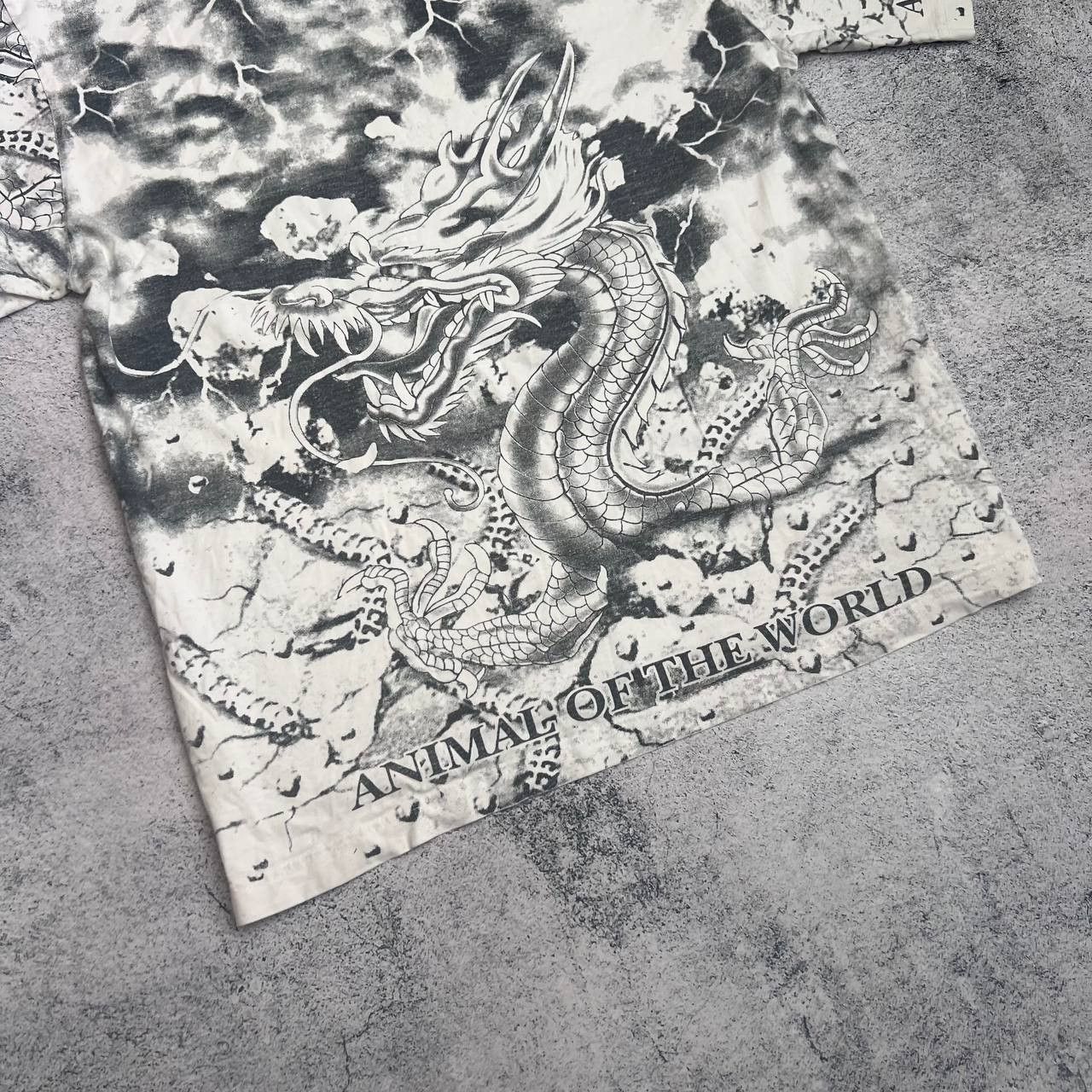 Japanese Brand × Vintage Vintage 90s Japanese Dragon White All Over Print Shirt Mens Size US XL / EU 56 / 4 - 10 Thumbnail