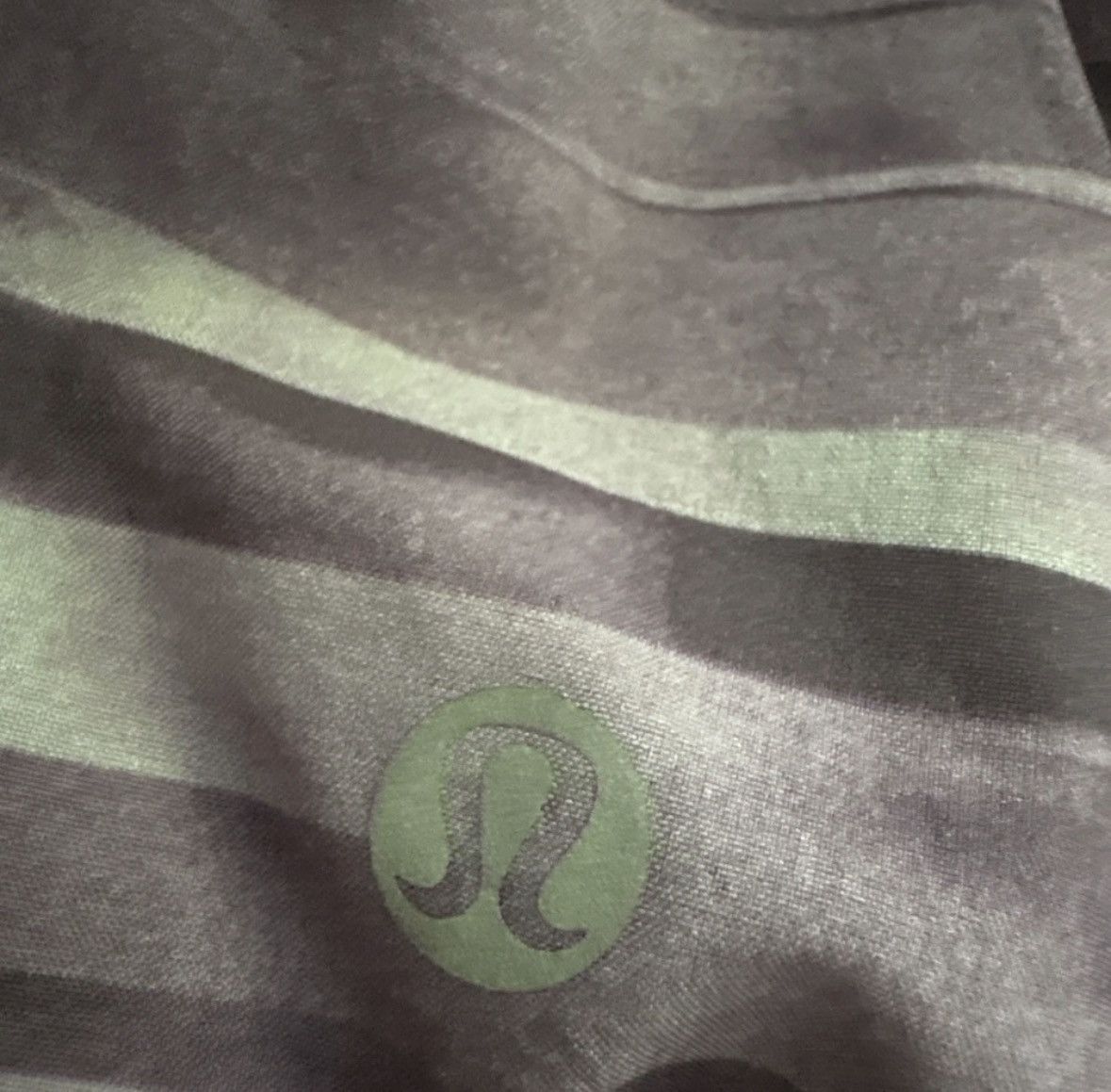 Lululemon Lululemon Reversible Shorts Size 27" / US 4 / IT 40 - 3 Thumbnail
