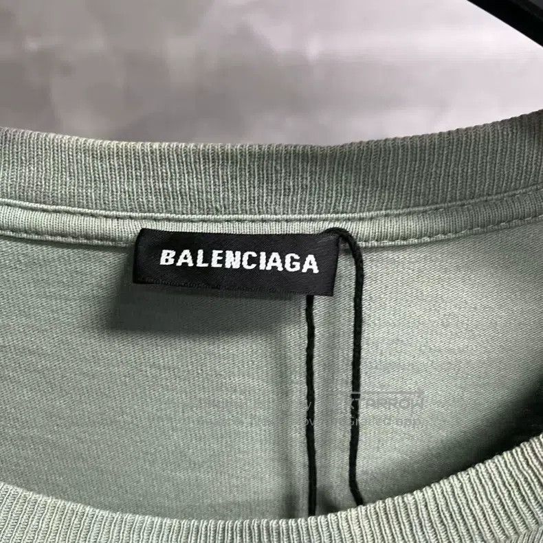 Balenciaga Balenciaga Green classic logo printed short-sleeve T-shirt Size US L / EU 52-54 / 3 - 3 Thumbnail