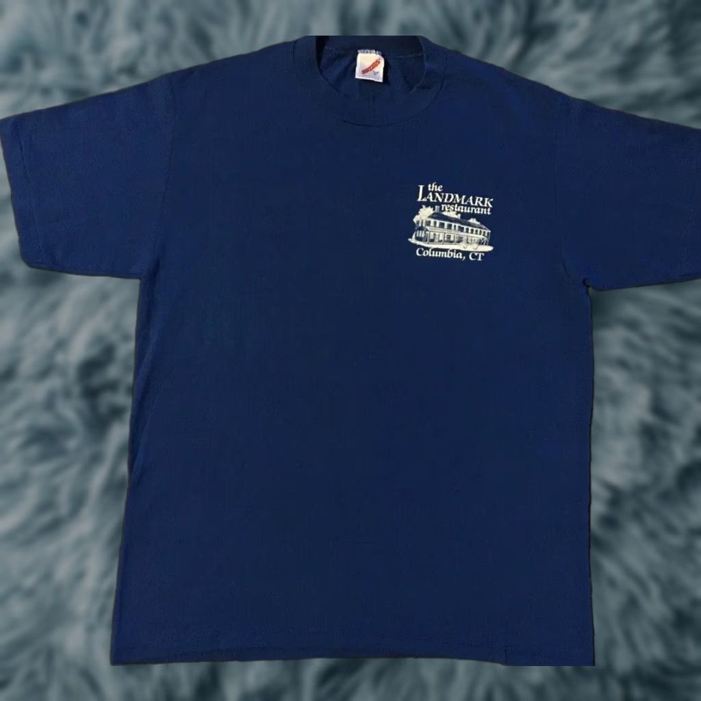 Vintage VINTAGE Columbia CT Landmark Restaurant Faded Shirt USA M Blue 80s 90s Grunge Biker Rockabilly Funny College Vintage USA Mens Shirt Size US M / EU 48-50 / 2 - 1 Thumbnail