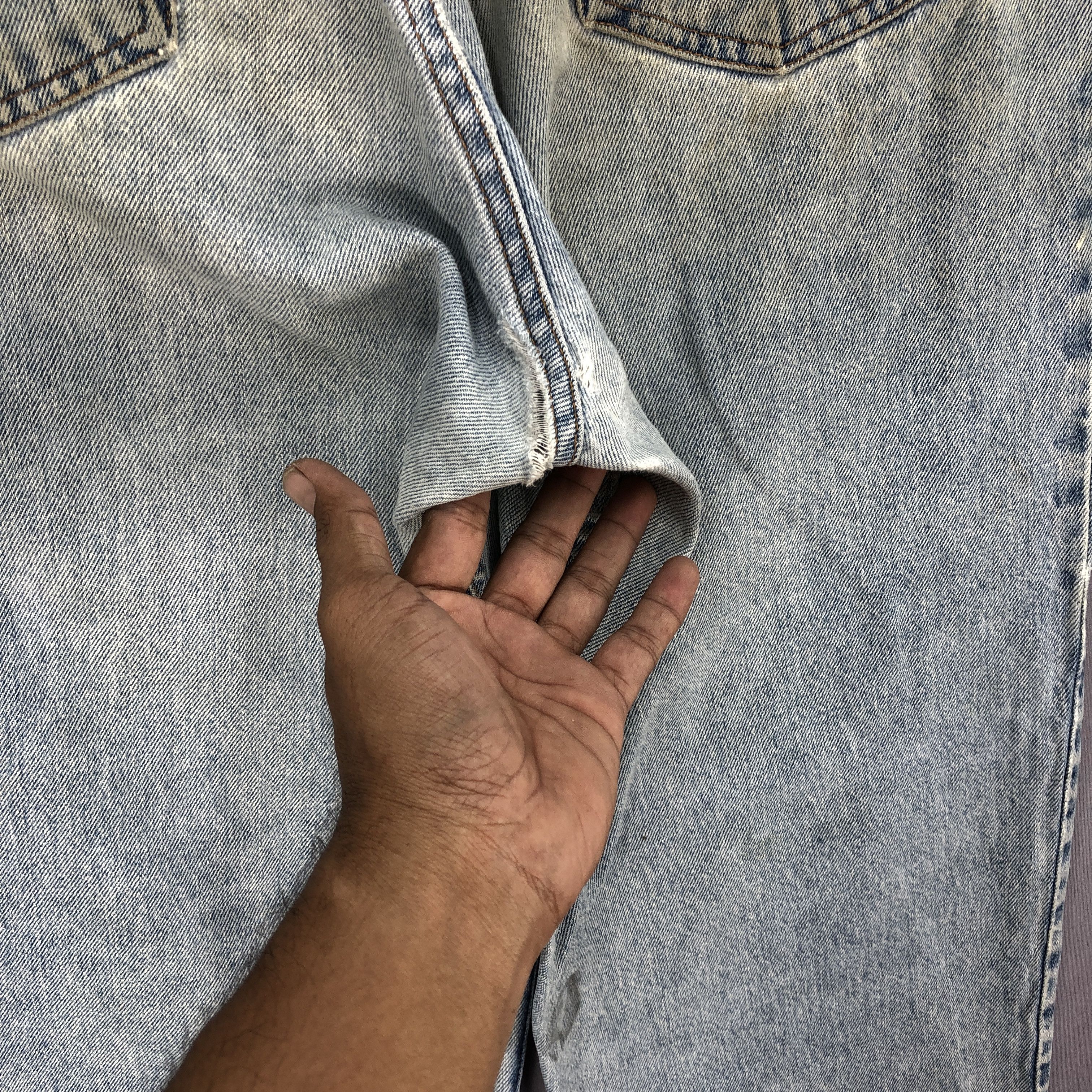 Levi's Vintage Levis Jeans Levi's 550 Sun Faded Distressed Denim Size US 34 / EU 50 - 6 Thumbnail