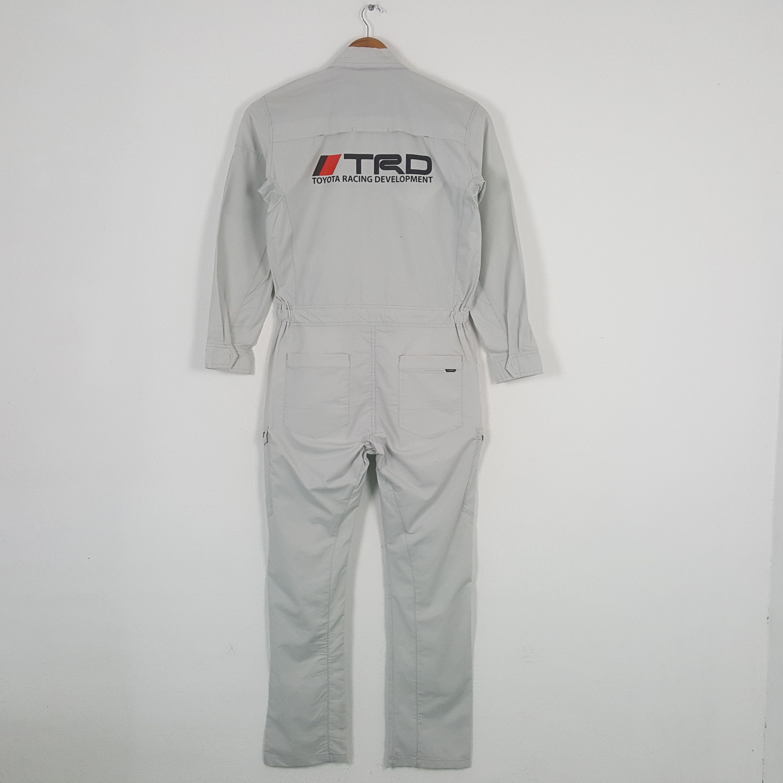 Japanese Brand × Vintage Vintage TRD TOYOTA RACING Team Japan Coverall Jacket C283N22 Size US M / EU 48-50 / 2 - 1 Thumbnail
