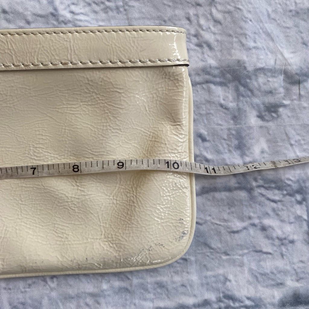 Coach Coach wristlet zipper close clutch purse white 10.5”x5.5” Size ONE SIZE - 11 Thumbnail