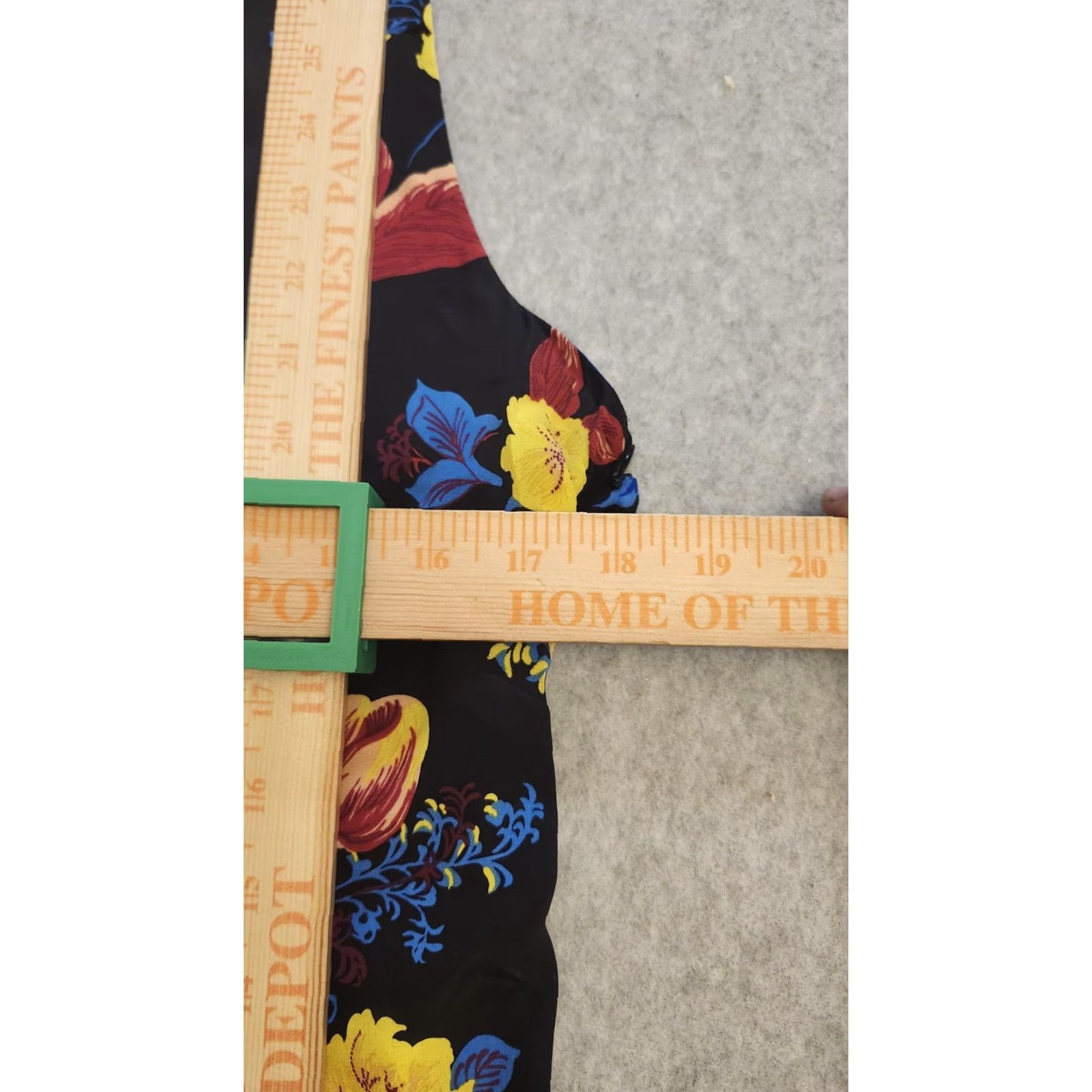 Diane von Furstenberg Diane von Furstenberg Silk Dress Womens 10 Wrap Dress Sleeveless Black Floral Party/Cocktail Workwear 100% Silk Shoes? (no) Size L / US 10 / IT 46 - 6 Thumbnail