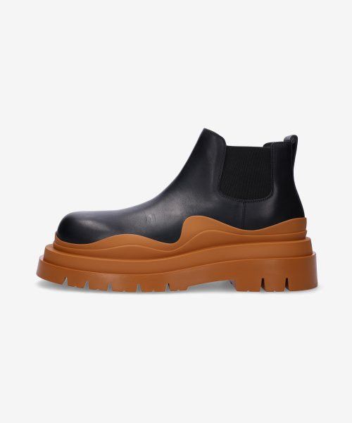 Bottega Veneta Bottega Veneta Tire Ankle Chelsea Boots with brown sole Size US 7 / EU 40 - 1 Thumbnail