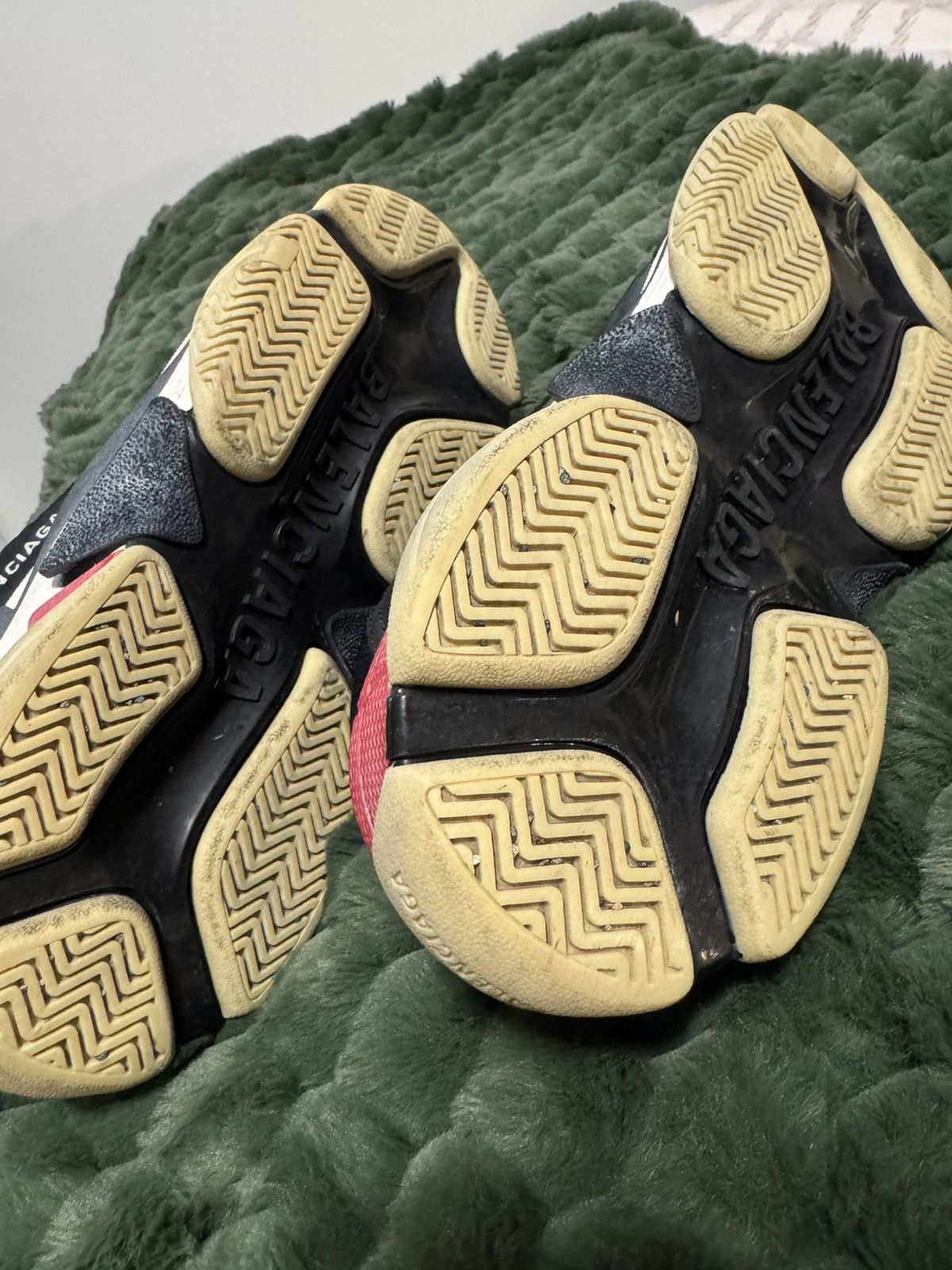 Balenciaga Balenciaga Triple S Size US 6 / EU 39 - 6 Thumbnail