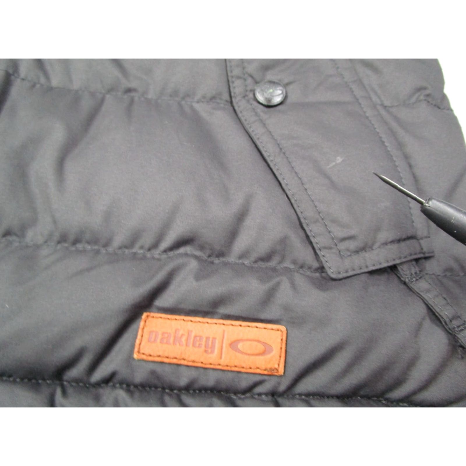 Oakley Oakley Vest Mens XS Black Down Full Zip Hooded Puffer Jacket Short Vest with Pockets Size US XS / EU 42 / 0 - 5 Thumbnail