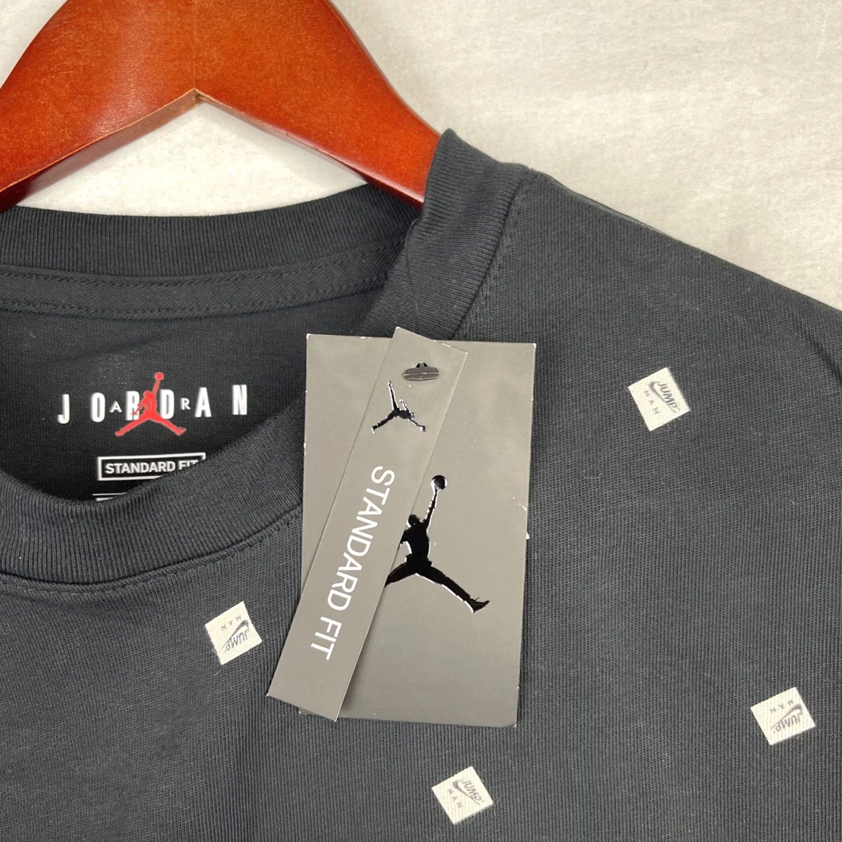 Jordan Brand Jordan Shirt Mens Medium Black Jumpman Short Sleeve Nike T-Shirt Size US M / EU 48-50 / 2 - 6 Thumbnail