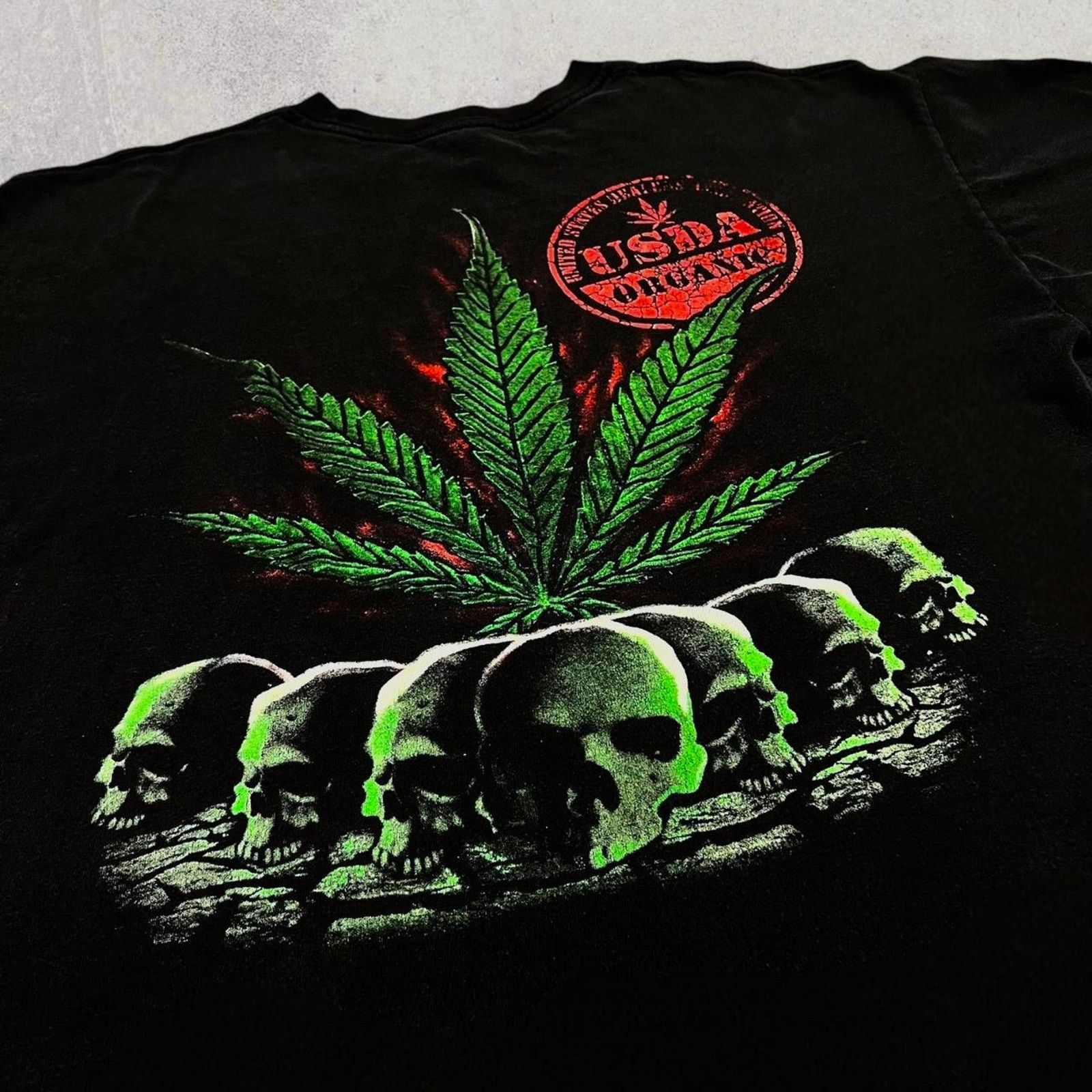 Other Vintage Faded Skull x Weed Grunge Style T-Shirt Size US XL / EU 56 / 4 - 6 Thumbnail