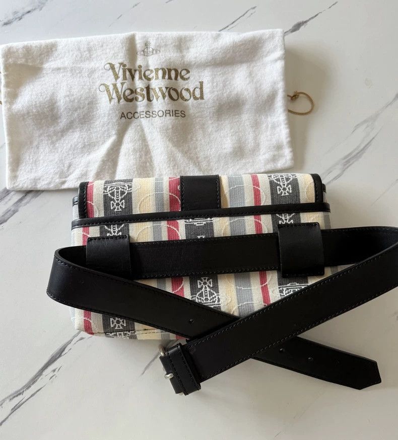 Vivienne Westwood Vivienne Westwood size os Embroidered bag with full stamps Size ONE SIZE - 9 Thumbnail