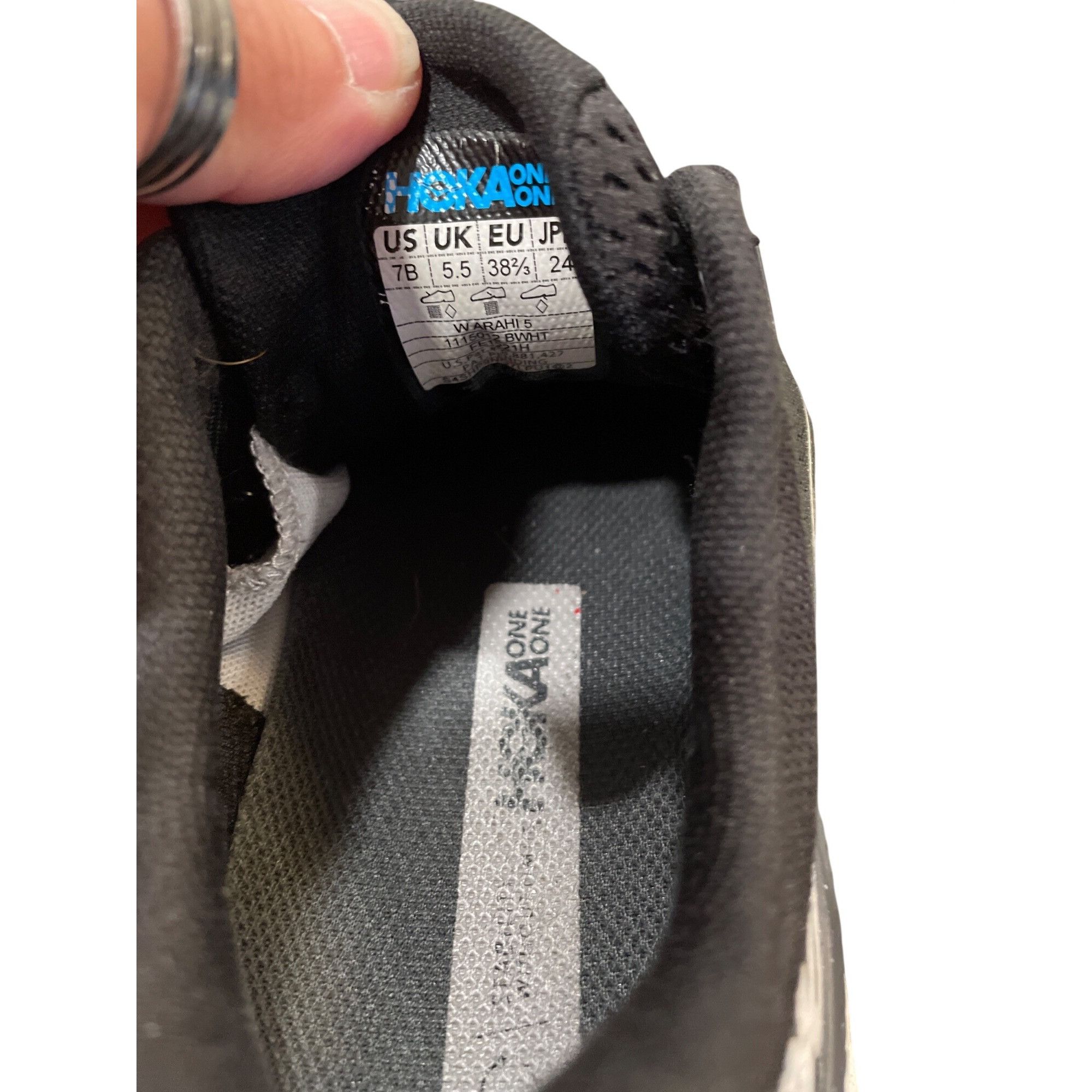 Hoka Hoka Arahi 5 wms black white walking running sneakers sz 7B Size US 7 / IT 37 - 7 Thumbnail