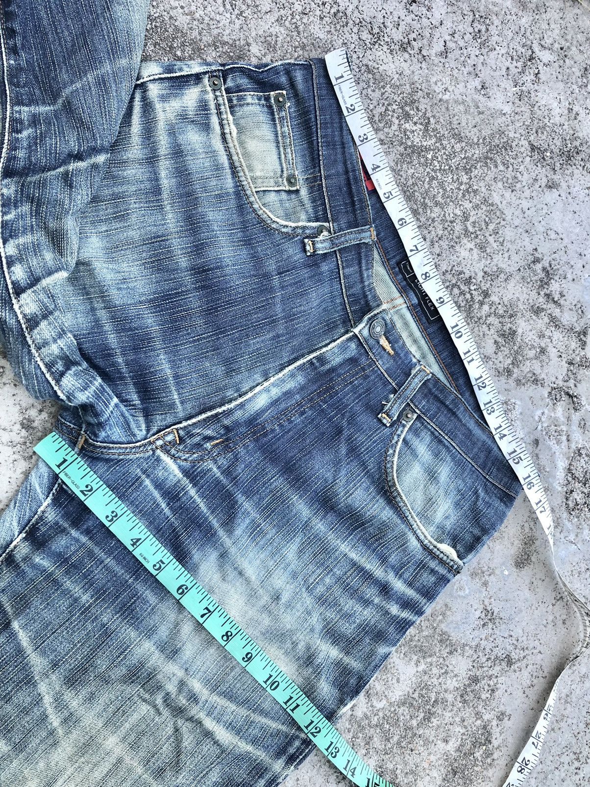 Japanese Brand EDWIN 503 LIGHT FLEX DISTRESSED DENIM Size US 32 / EU 48 - 12 Thumbnail