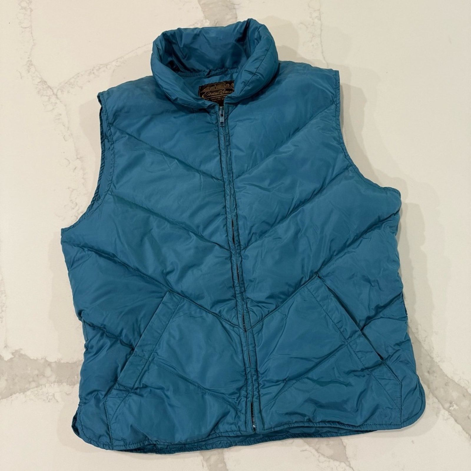 Eddie Bauer Vintage Eddie Bauer GooseDown Chevron Puffer Vest Womens Med Size M / US 6-8 / IT 42-44 - 1 Thumbnail