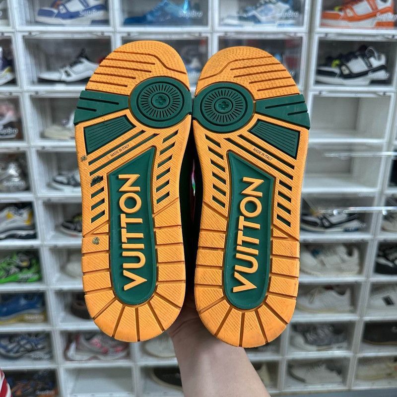 Louis Vuitton Louis Vuitton Trainer Stylish Sports Sneakers for Men -2508 Size US 9.5 / EU 42-43 - 4 Thumbnail
