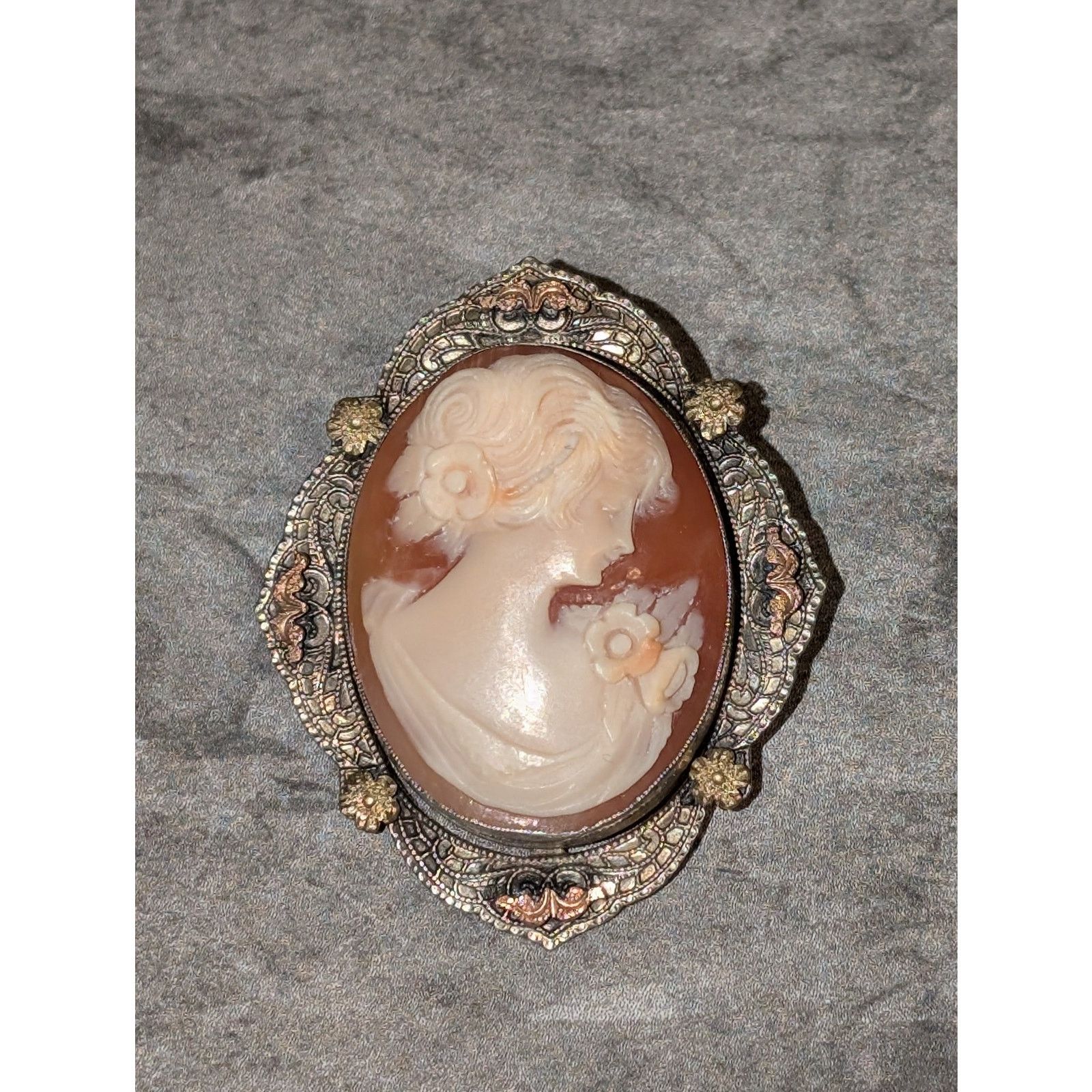 Vintage VTG 1990s Cameo Pin Brooch .925 Sterling Silver Floral Frame Size ONE SIZE - 2 Thumbnail