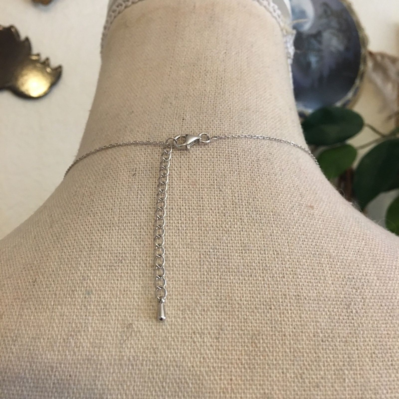 Vintage Vintage faux pearl on silver chain necklace Size ONE SIZE - 5 Thumbnail