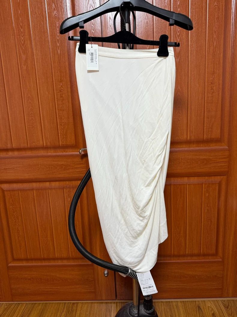 Dries Van Noten dries van noten size:34 White body-hugging skirt Size 42" / US 20 - 6 Thumbnail