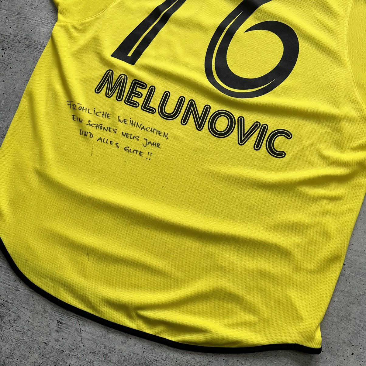 Vintage Gems BSC Young Boys 2004-2005 Home #16 Melunovic Signature Size US L / EU 52-54 / 3 - 15 Thumbnail