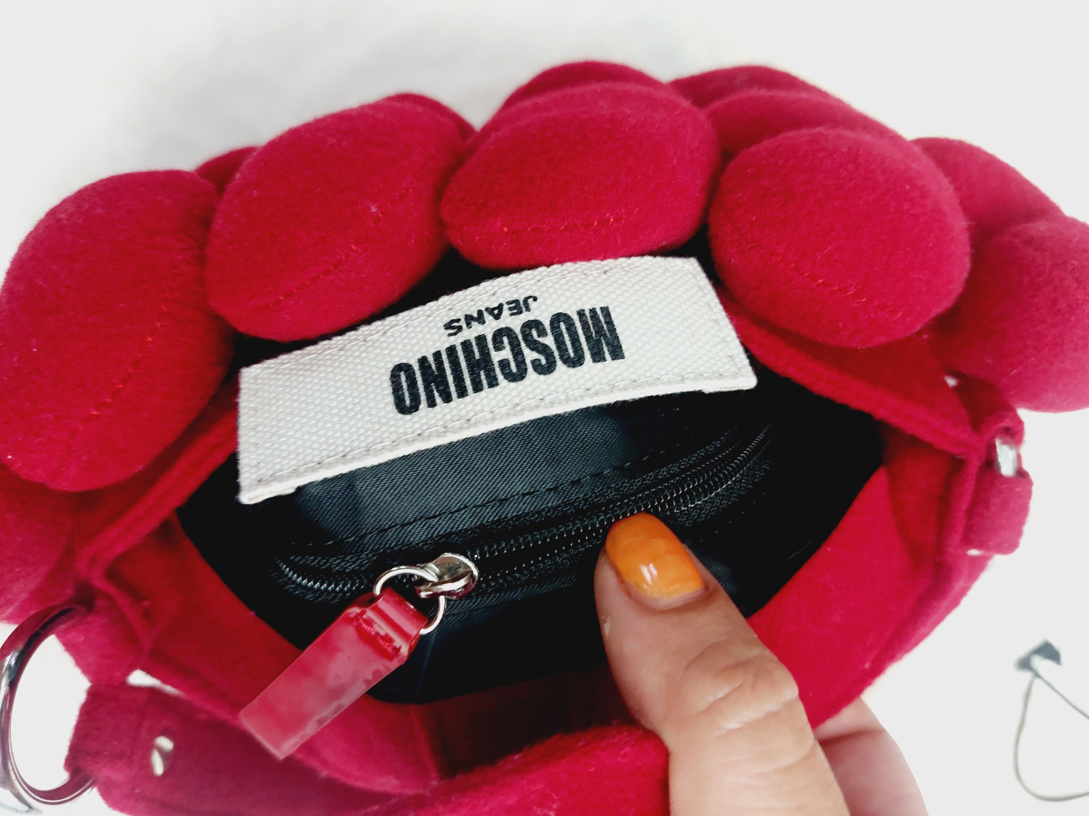 Moschino Moschino Heart Red Plush Love Toy Hand Shoulder Bag Size ONE SIZE - 7 Thumbnail