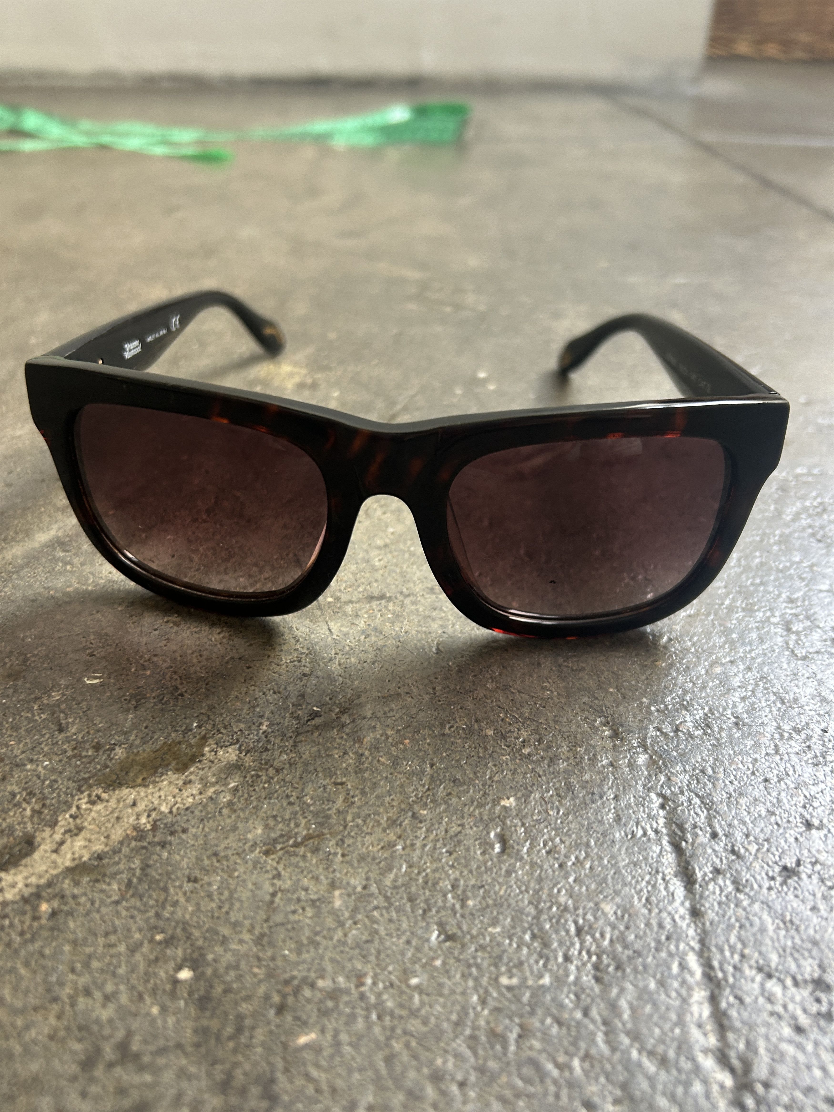 Vivienne Westwood Almost Black Tortoise Gradient Lenses  display picture 3