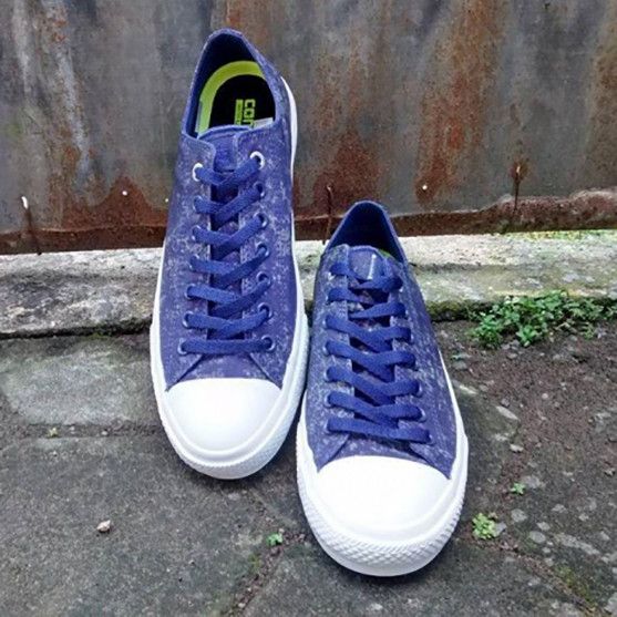 Converse Rare Reflective Purple Converse – John Varvatos Editiion Size US 7 / EU 40 - 2 Thumbnail
