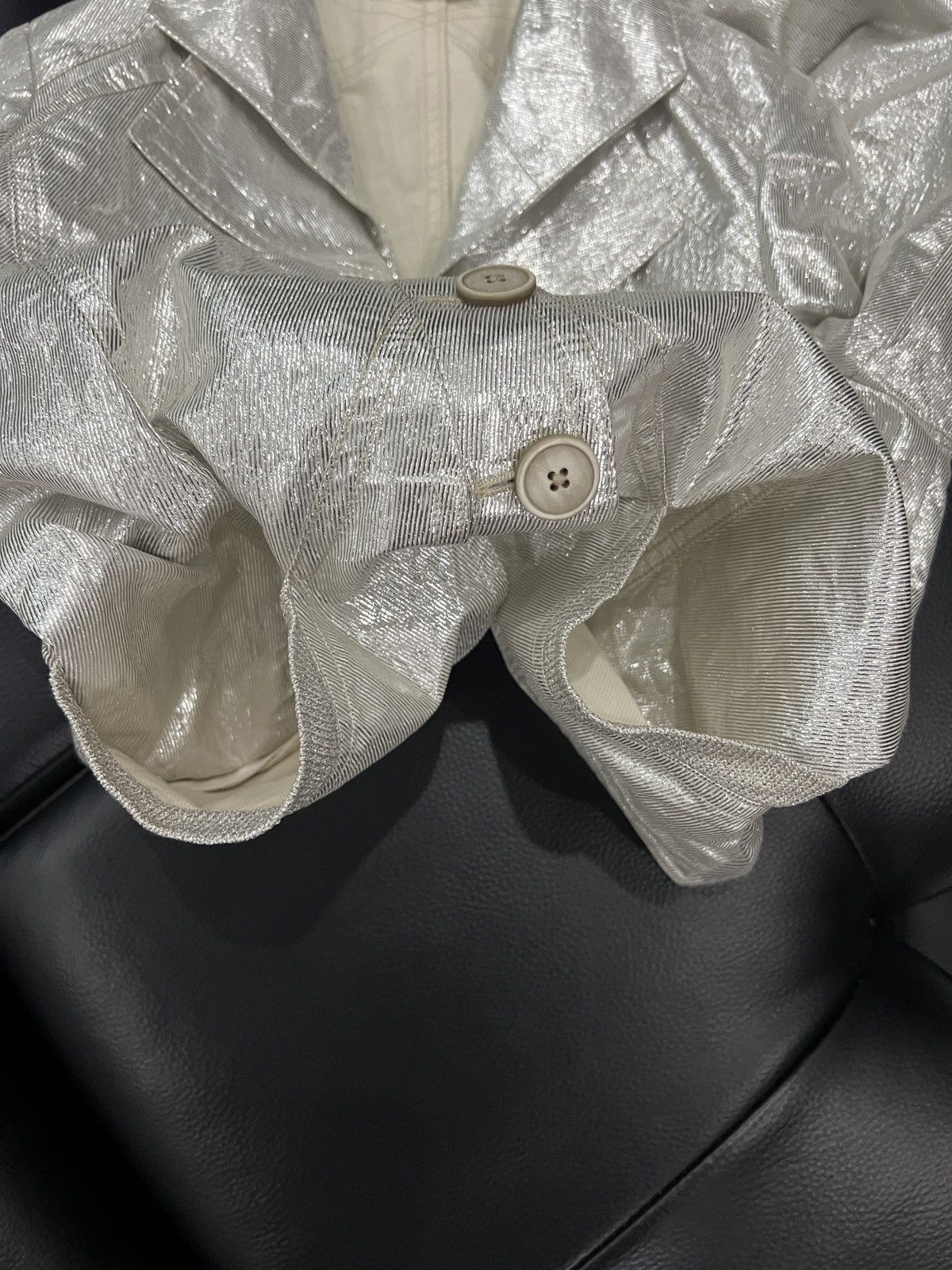 Dries Van Noten Dries Van Noten Liquid Silver Cropped Double-Layer Jacket Size XS / US 0-2 / IT 36-38 - 11 Thumbnail