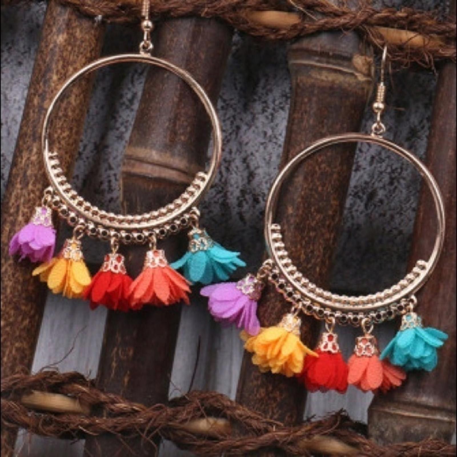 Designer Floral Hoop Earrings NWT Size ONE SIZE - 2 Thumbnail