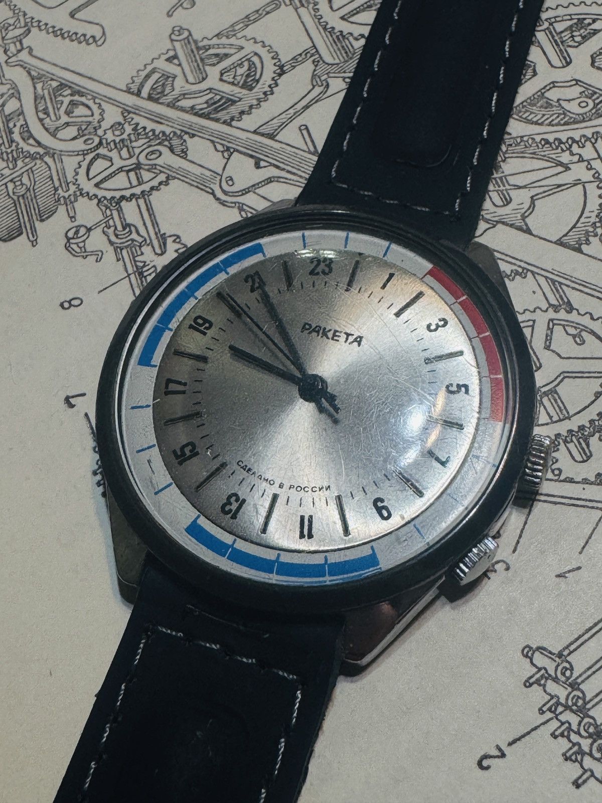 Vintage Raketa Polar Expedition to Antartica Soviet Vintage Watch Size 30 - 2 Thumbnail