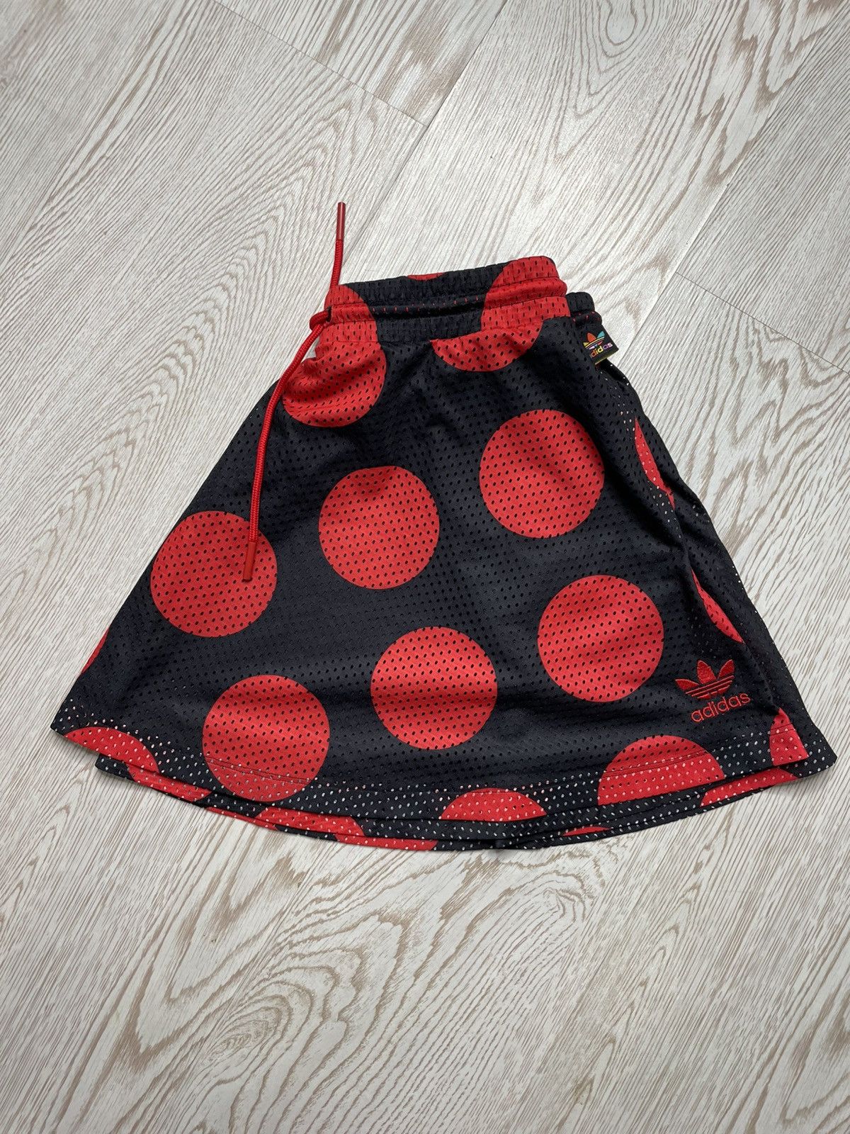 Adidas × Japanese Brand ADIDAS Pharrell Williams DEAR BAE Mesh Mini SKIRT size L Size 27" / US 4 / IT 40 - 1 Thumbnail