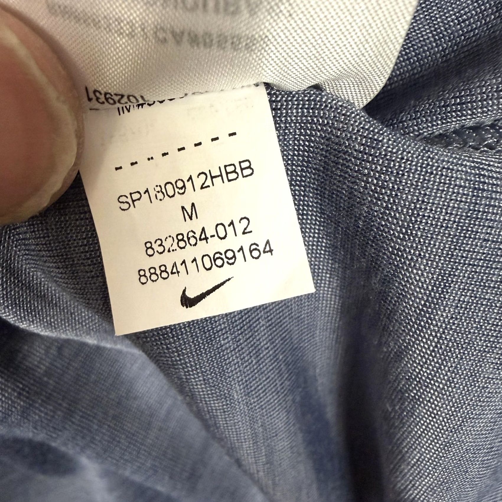 Nike Nike Dri-FIT Shirt Mens Medium Blue Short Sleeve Athletic Training Performance Shirt Size US M / EU 48-50 / 2 - 7 Thumbnail