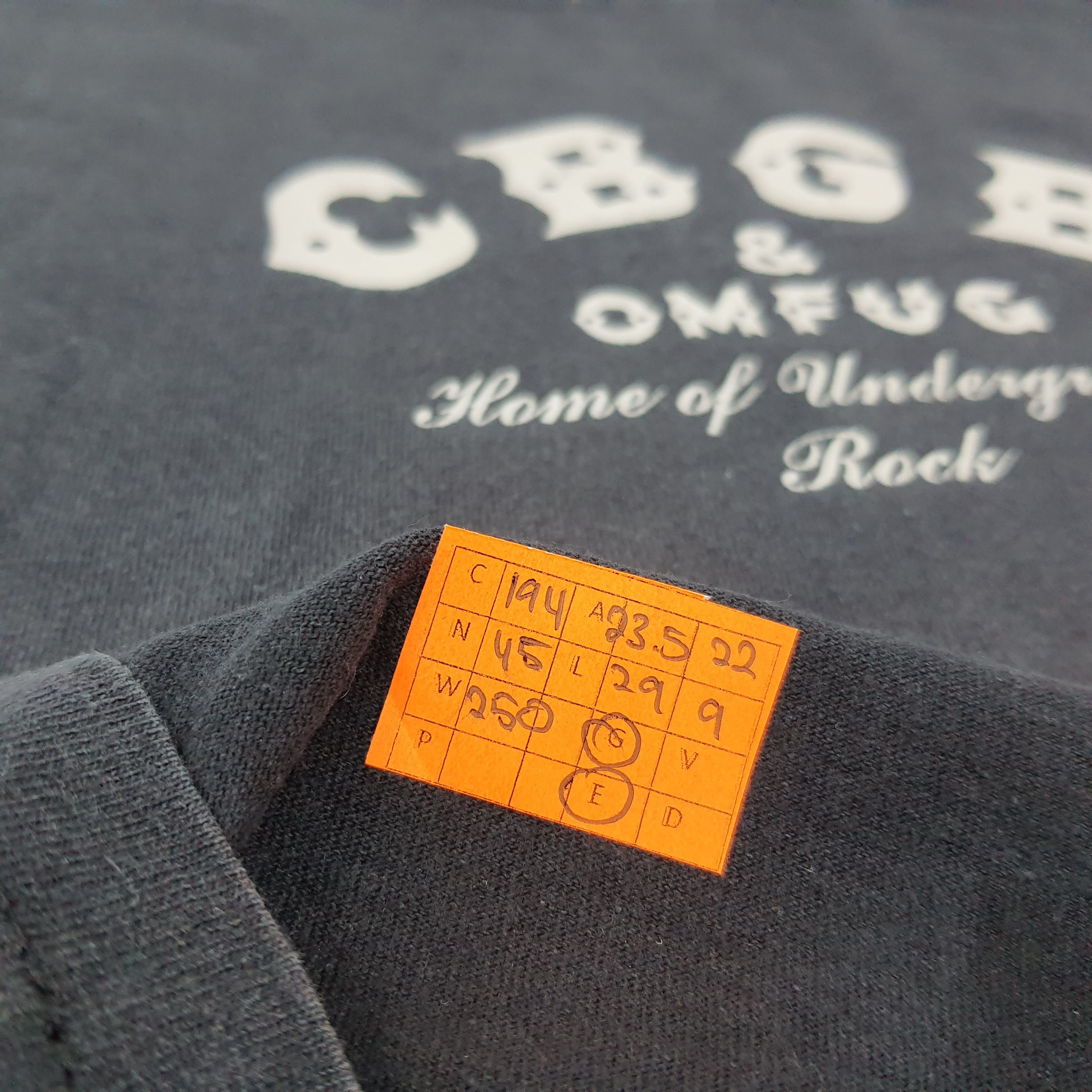 Vintage Vintage CBGB New York City Music Club Tshirt Size US XL / EU 56 / 4 - 7 Thumbnail