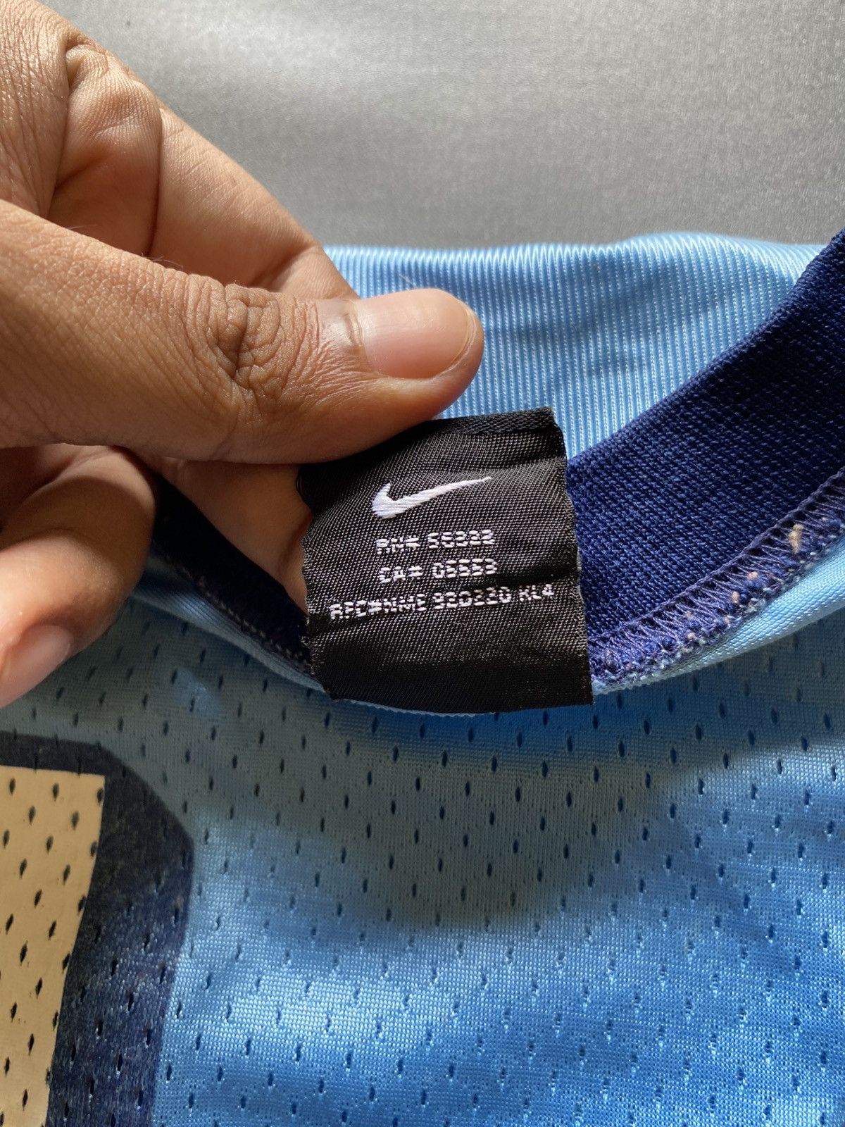 Nike Vintage Nike North Carolina Jersey Size US L / EU 52-54 / 3 - 5 Thumbnail