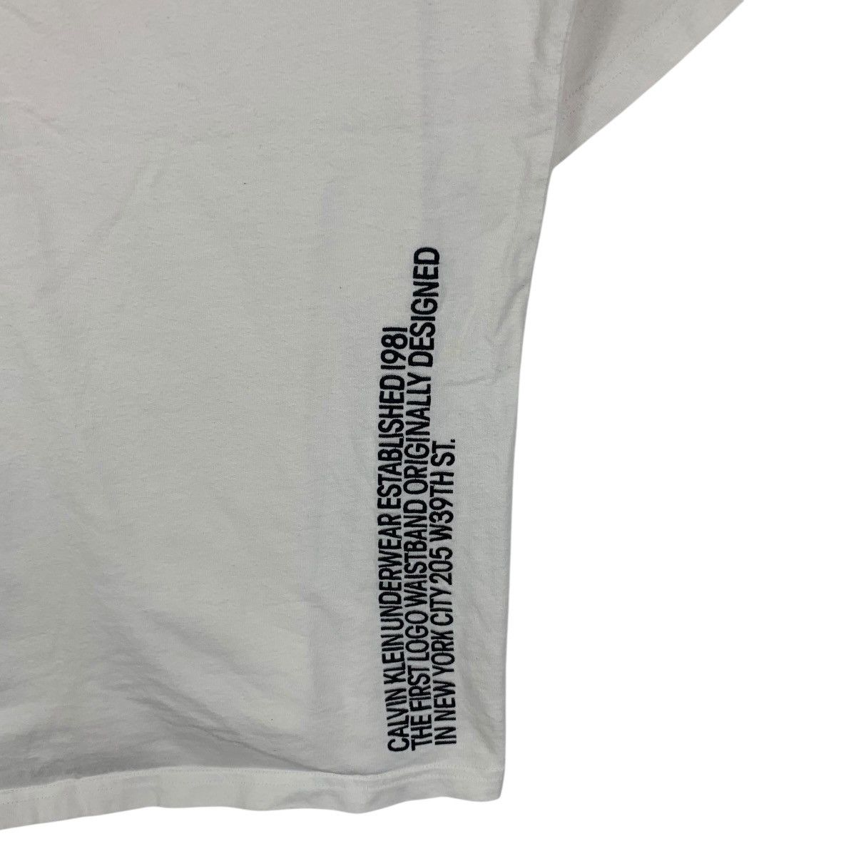 Calvin Klein CALVIN KLEIN CK New York Center Logo Boxy Tee Shirt Top Size M / US 6-8 / IT 42-44 - 7 Thumbnail
