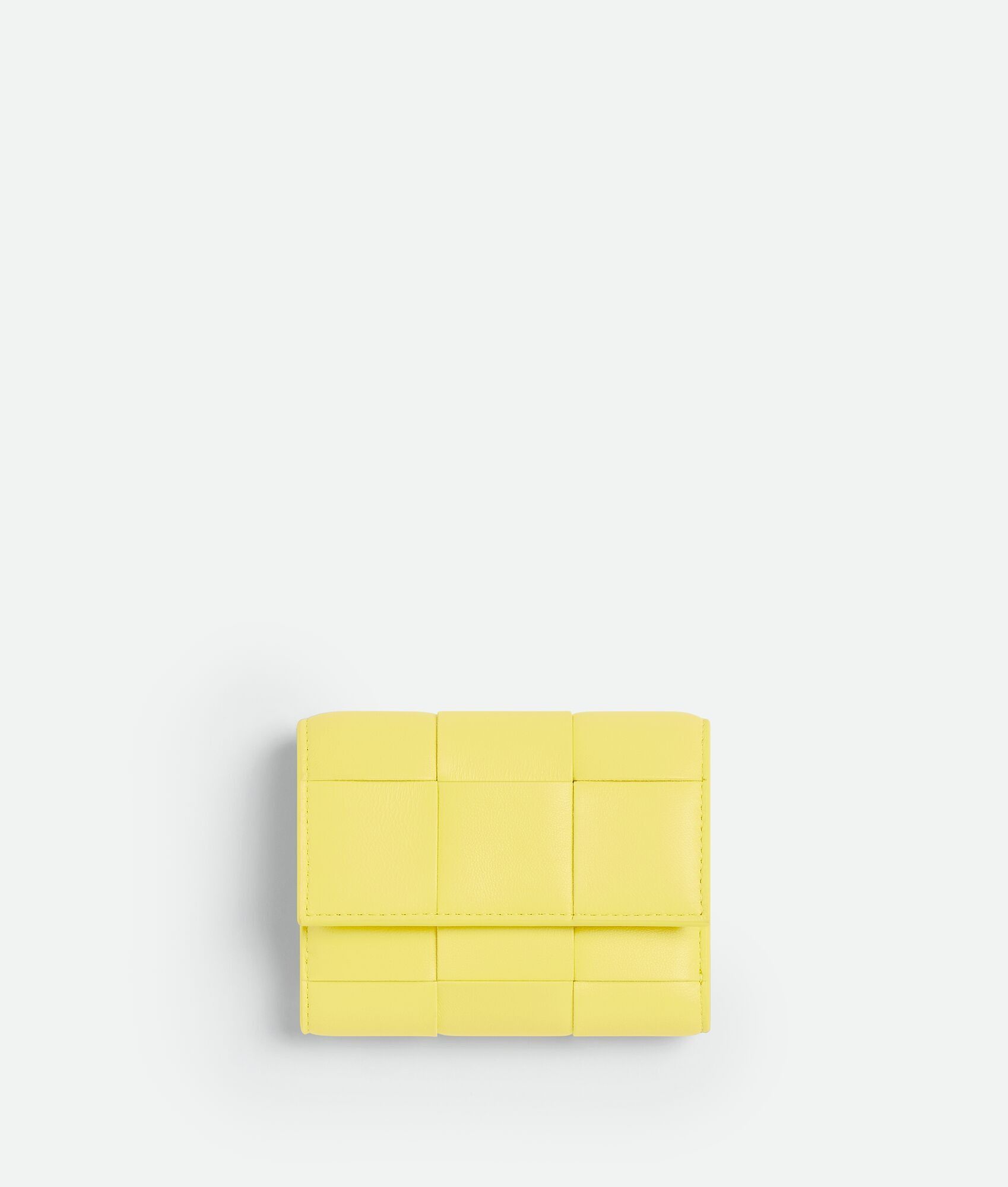 Bottega Veneta o1n1vont0425 Size: OS / Cassette Tri-Fold Zip Wallet Size ONE SIZE - 1 Thumbnail