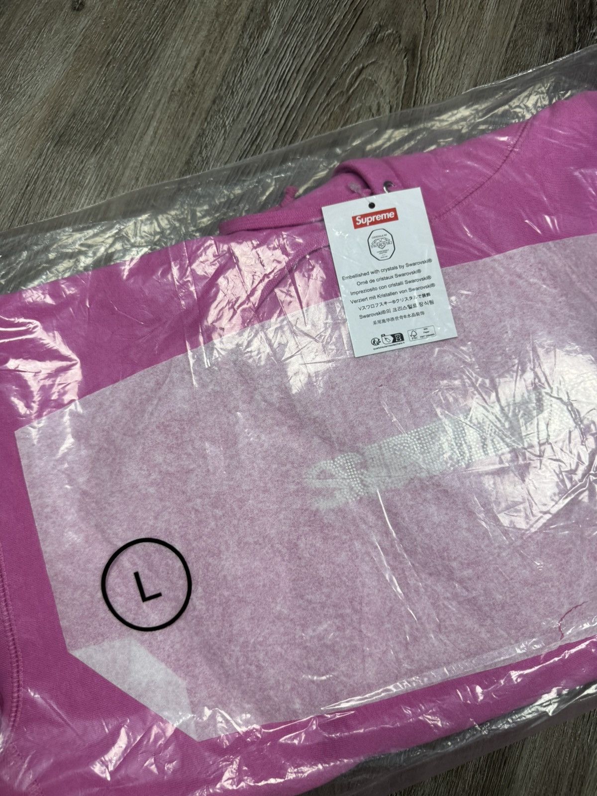 Supreme × Swarovski Supreme Swarovski Motion Logo Hooded Sweatshirt Pink FW25 L Size US L / EU 52-54 / 3 - 3 Thumbnail