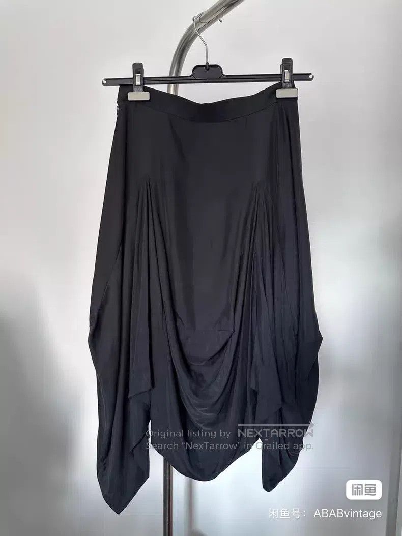 Vivienne Westwood Vivienne Westwood size 3 Vintage Court Petal Skirt Half Ski Size 25" / US 0 / IT 36 - 2 Thumbnail