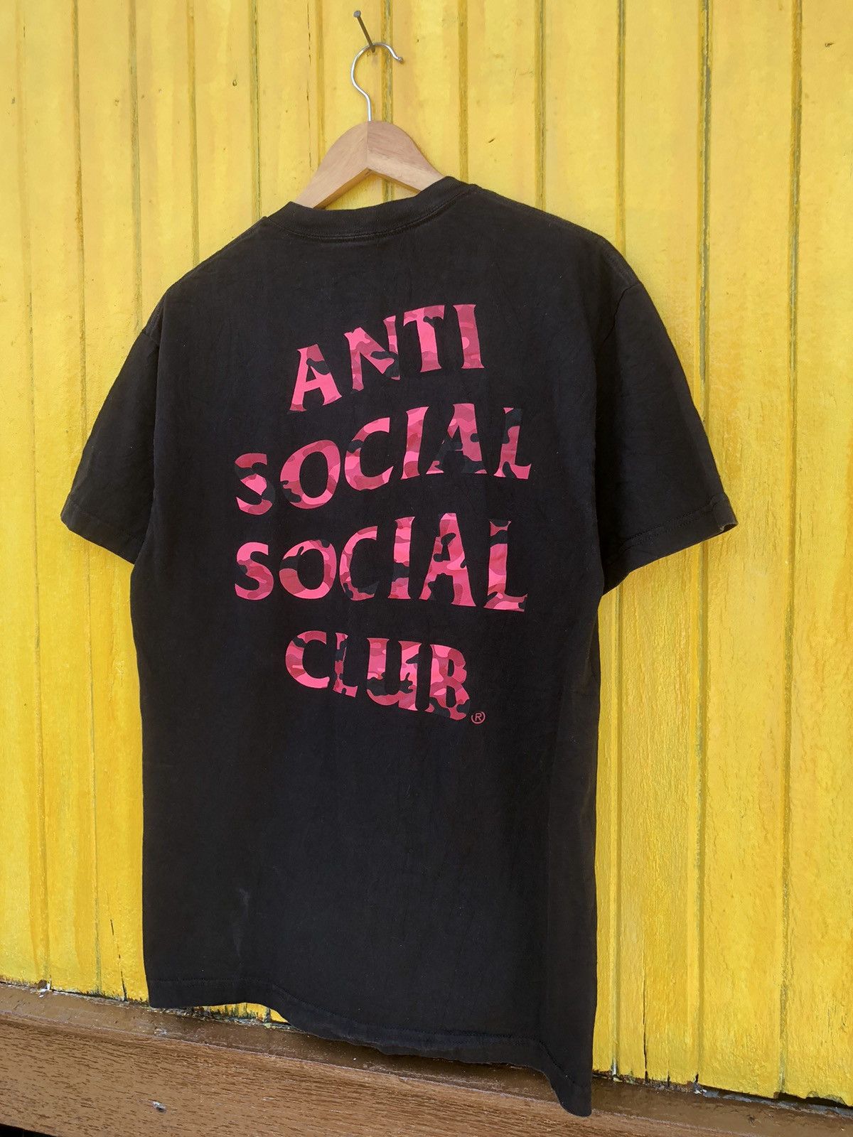 Anti Social Social Club × Japanese Brand Anti Social Social Club Pink Camo Logo Backhit Tee Size US L / EU 52-54 / 3 - 2 Thumbnail