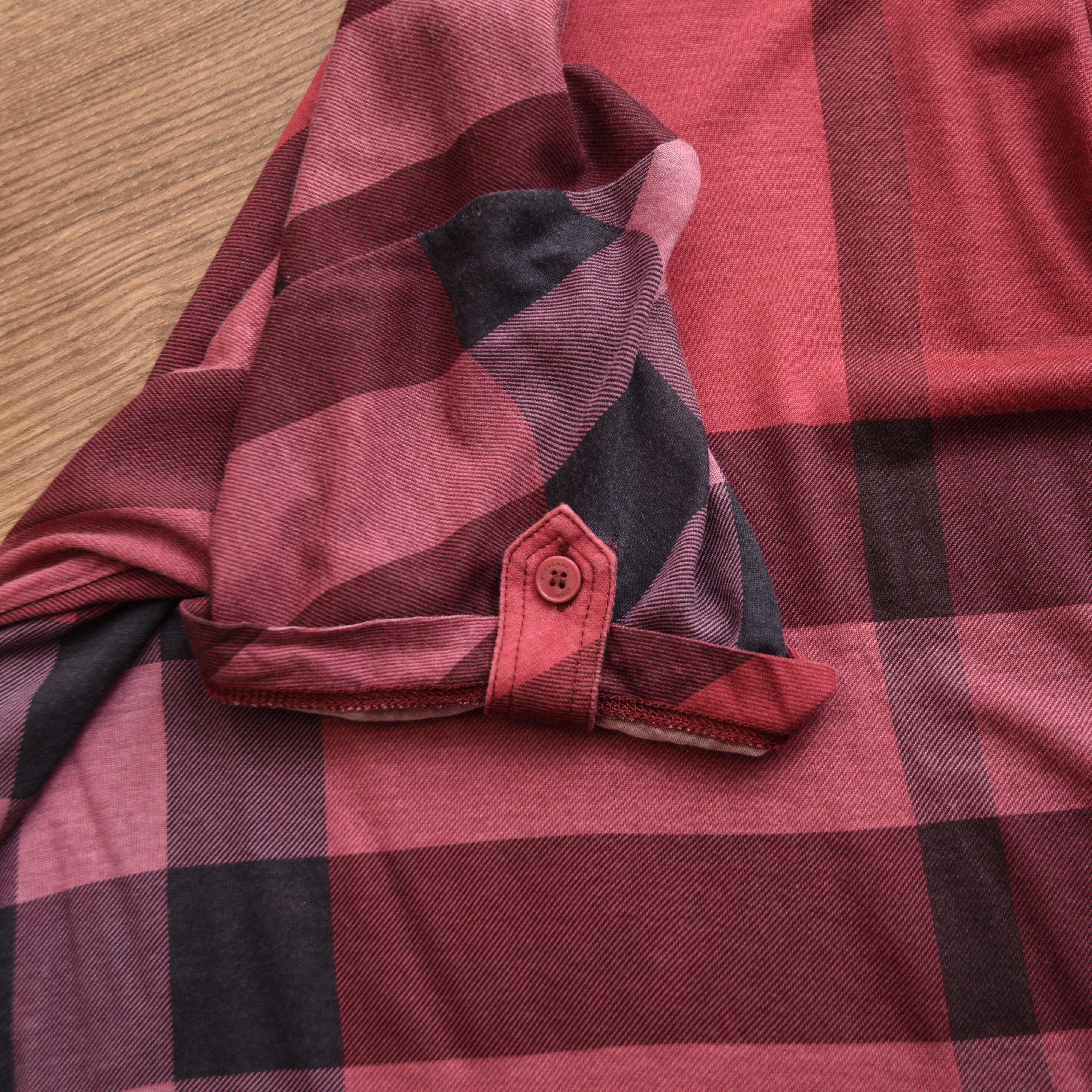 Burberry Burberry Brit Women's Plaid T-Shirt Red Nova Check Size M / US 6-8 / IT 42-44 - 7 Thumbnail