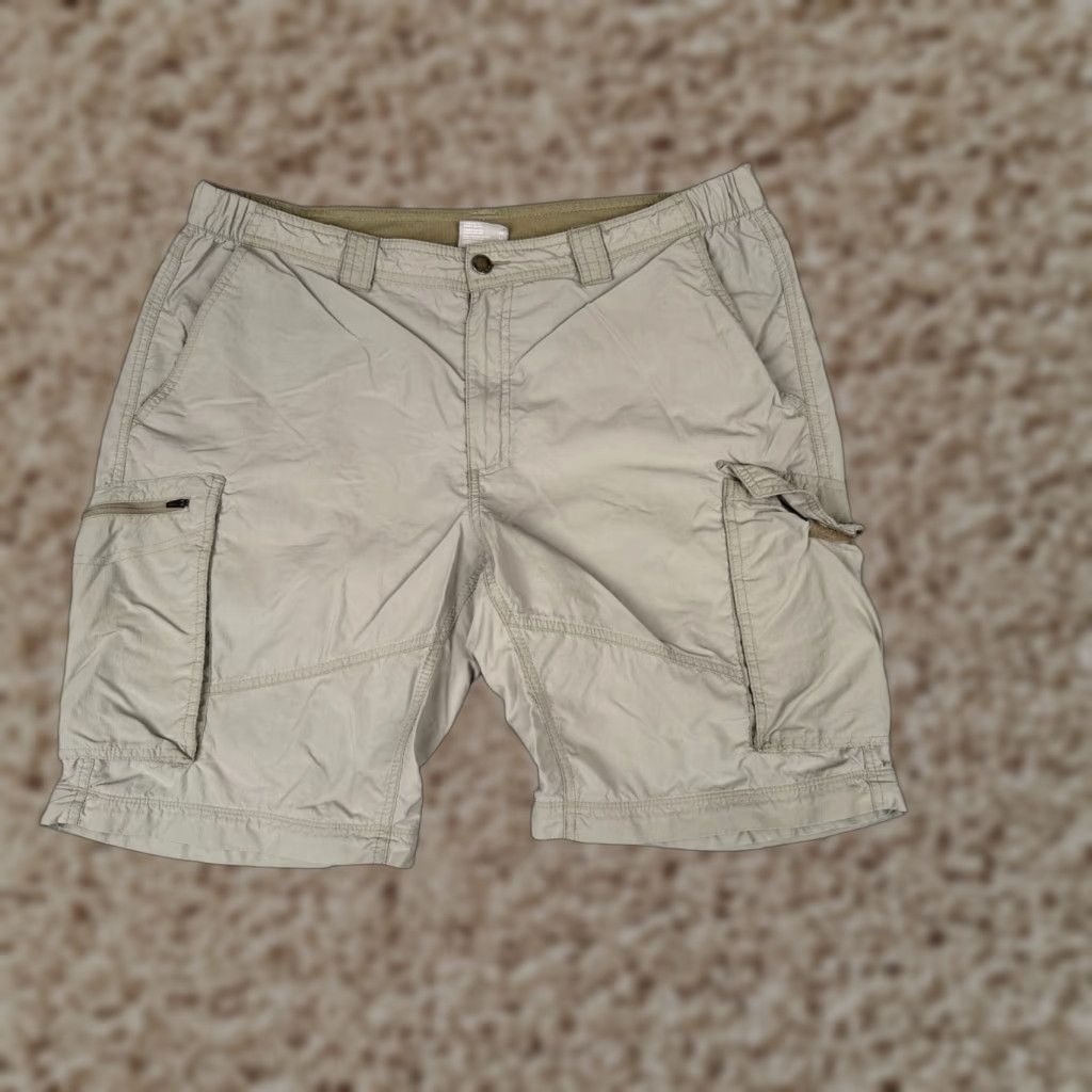 Vintage VINTAGE Columbia Cargo Shorts Men 38 Beige Nylon Hiking Regular Inseam 10in Pockets Mens Size US 38 / EU 54 - 1 Thumbnail